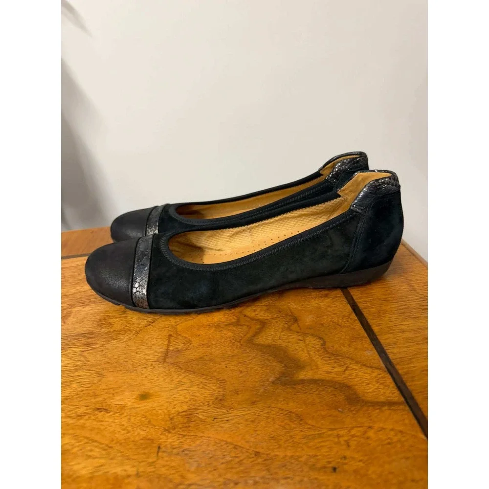 Gabor 7 Hovercraft Black Suede Cap Toe Ballet Flats Metallic Accent‎ 47.600.17